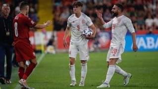  阿森纳小将恩瓦内里破门，成队史最年轻进球者  